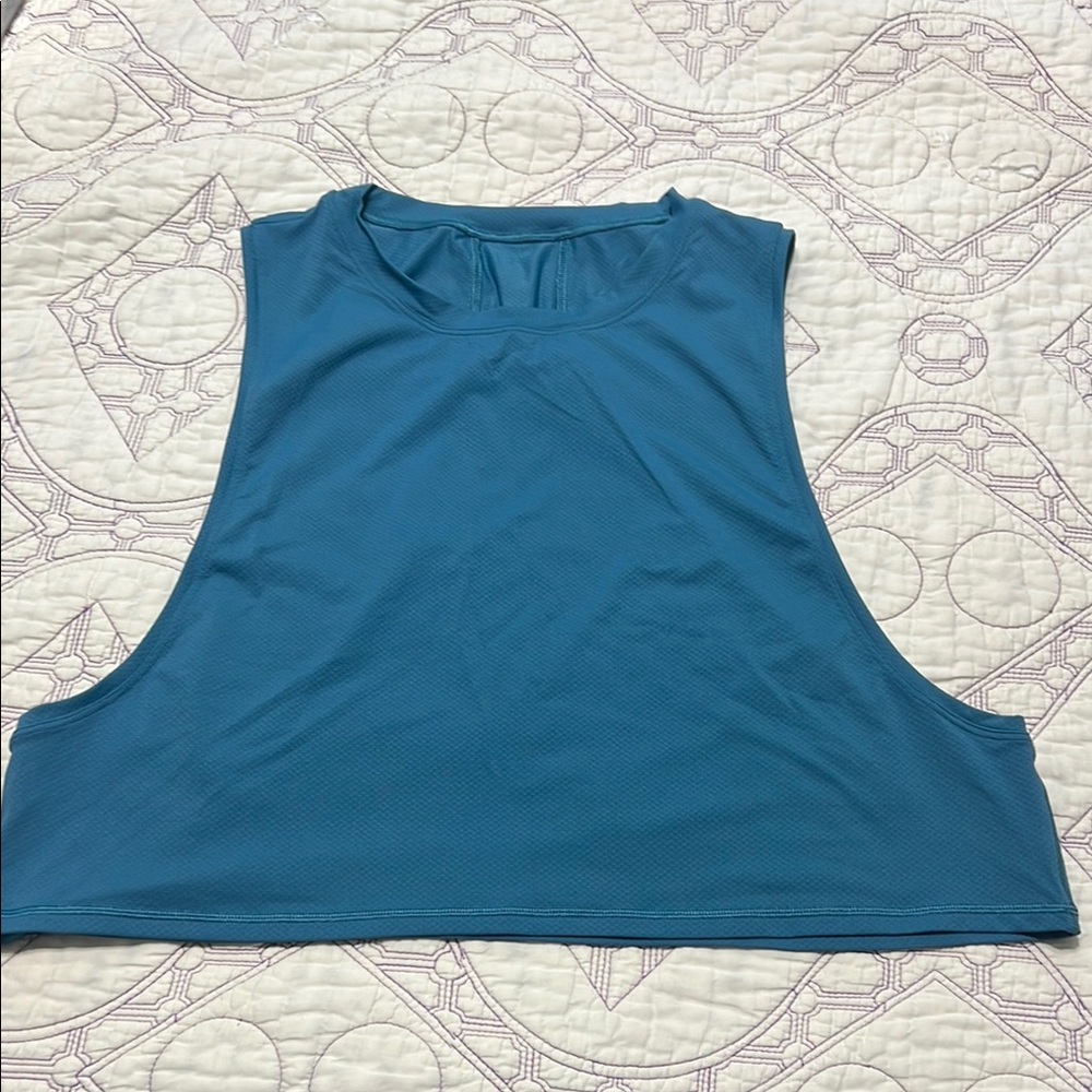 Lululemon muscle tank